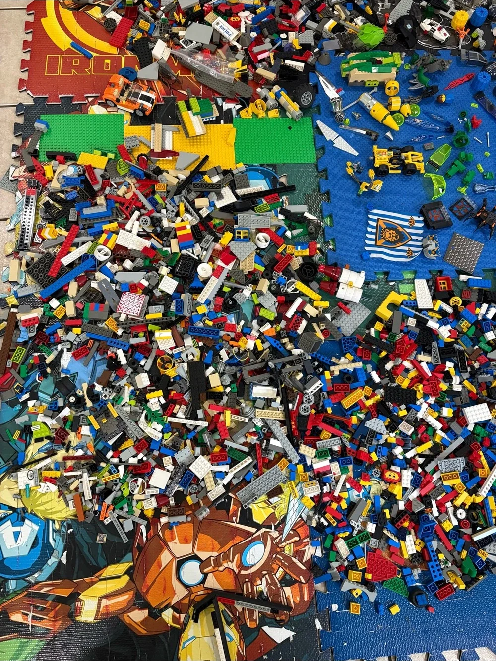 Lego please see